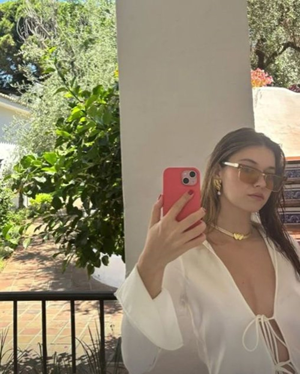 Yalı Çapkını'nın yıldızı Afra Saraçoğlu'ndan tatil pozu - 3