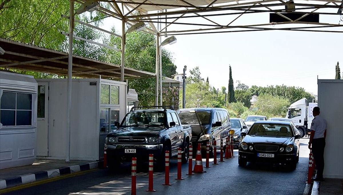 KKTC ile Rum kesimi arasındaki geçişlerde test şartı