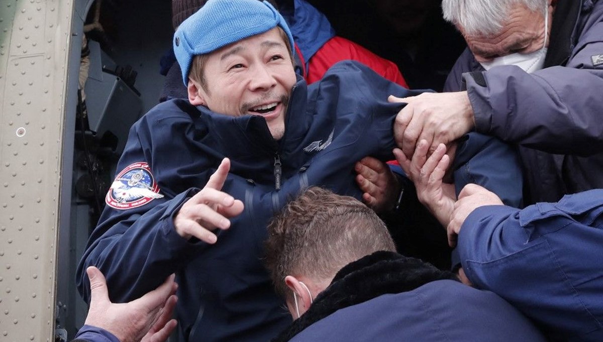 Yusaku Maezawa 12 günlük uzay yolculuğunu tamamladı