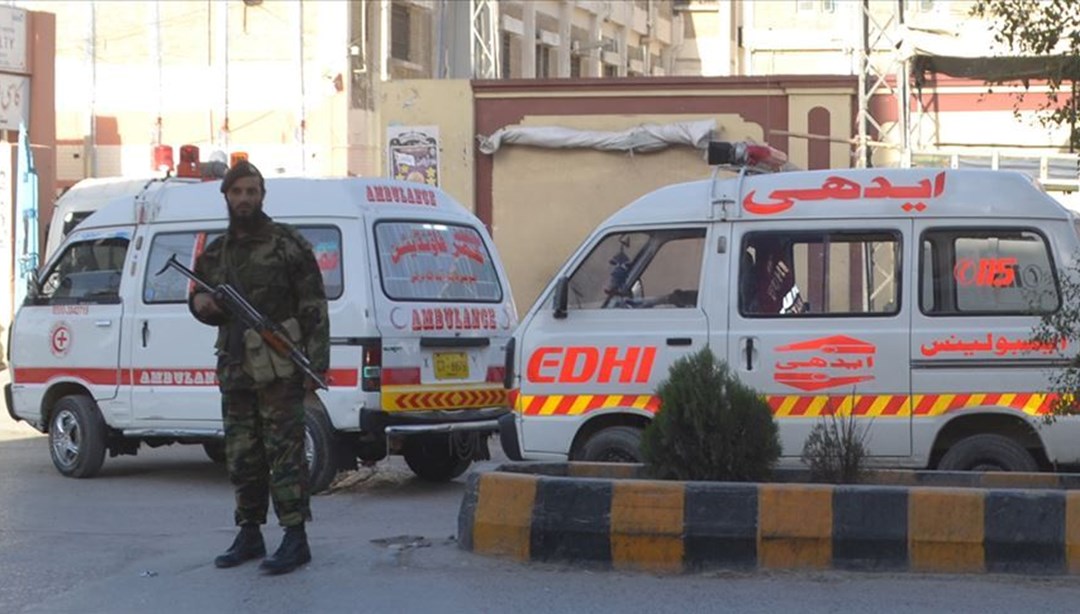 Pakistan'da inşaat işçilerine silahlı saldırı: 7 ölü