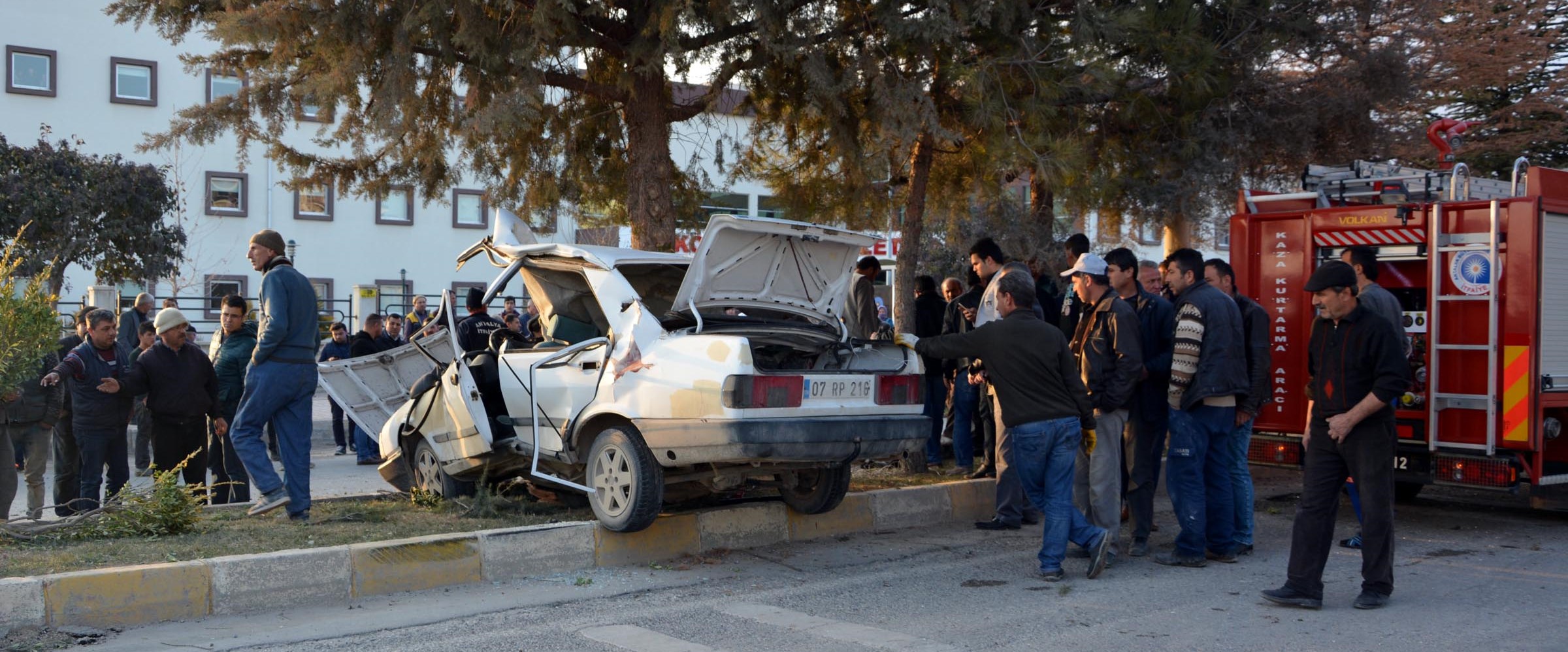 Antalya'da Trafik Kazası: 3 ölü - Son Dakika Türkiye Haberleri | NTV Haber