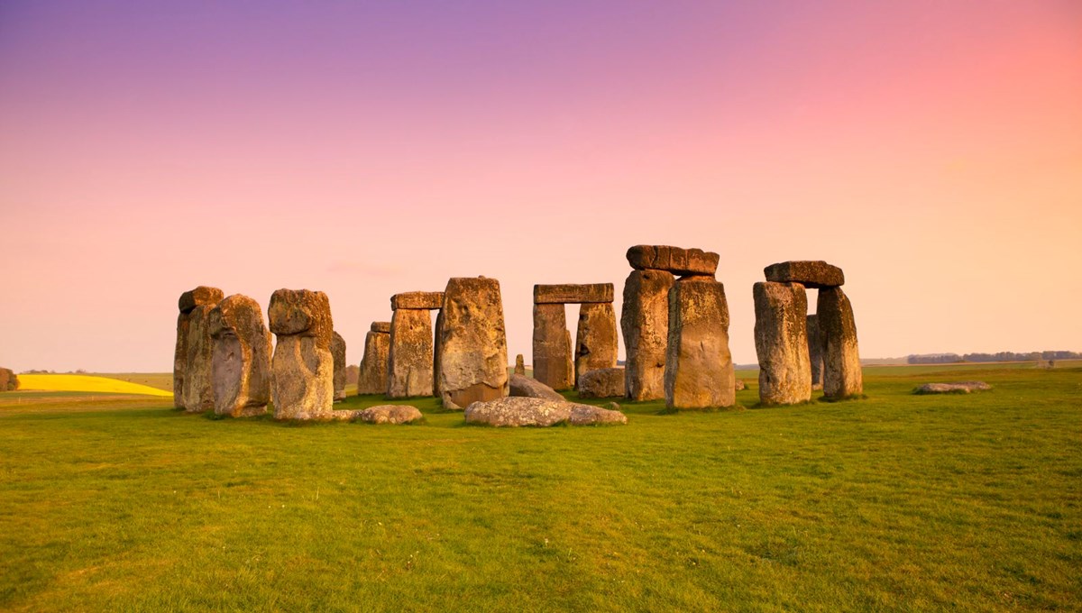 Stonehenge tarihçileri ikiye böldü: 5 bin yıllık taşlar nasıl ortaya çıktı