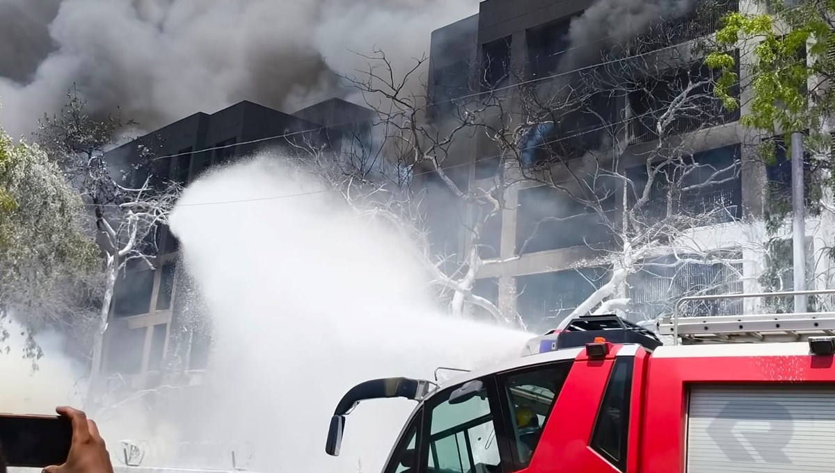 Hindistan'da yolcu uçağı düştü
