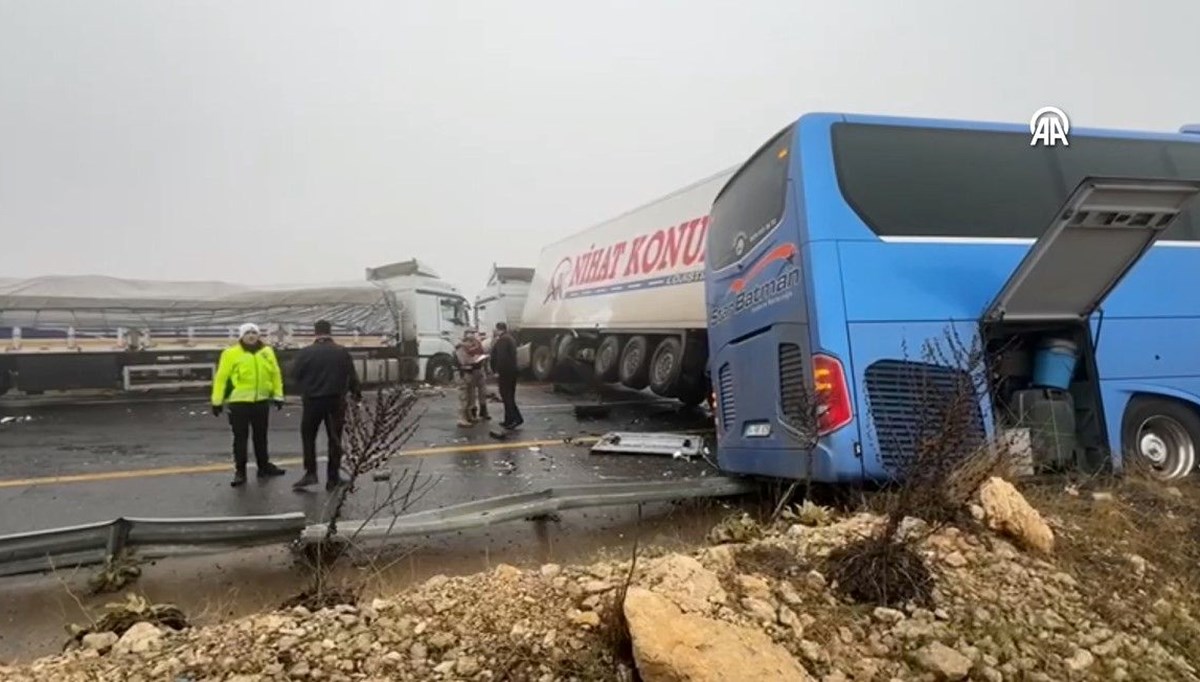 Şanlıurfa'da zincirleme kaza: Ölü ve yaralılar var