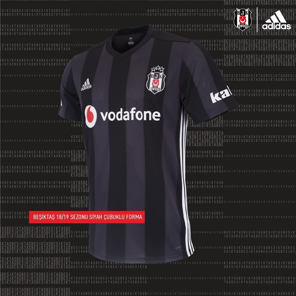 Beşiktaş'ın yeni sezon formaları tanıtıldı - 3