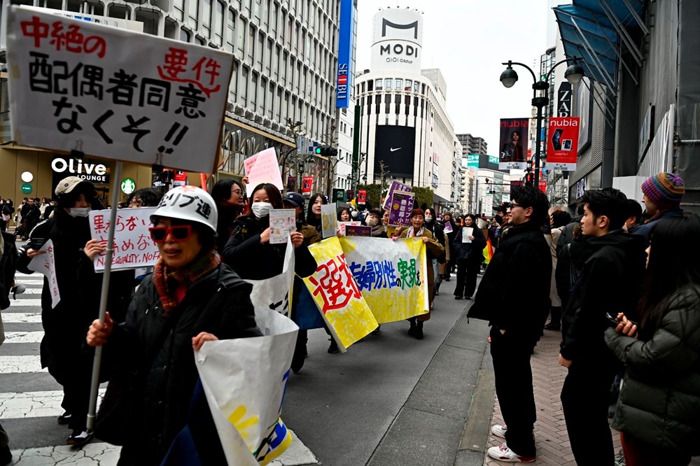 Dünya'da 8 Mart: Avrupa'dan Asya'ya kadınlar sokaklara döküldü - 8