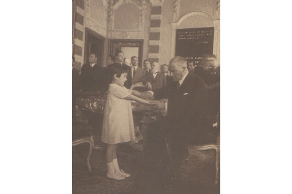 Atatürk'ün çocuk sevgisi - 24