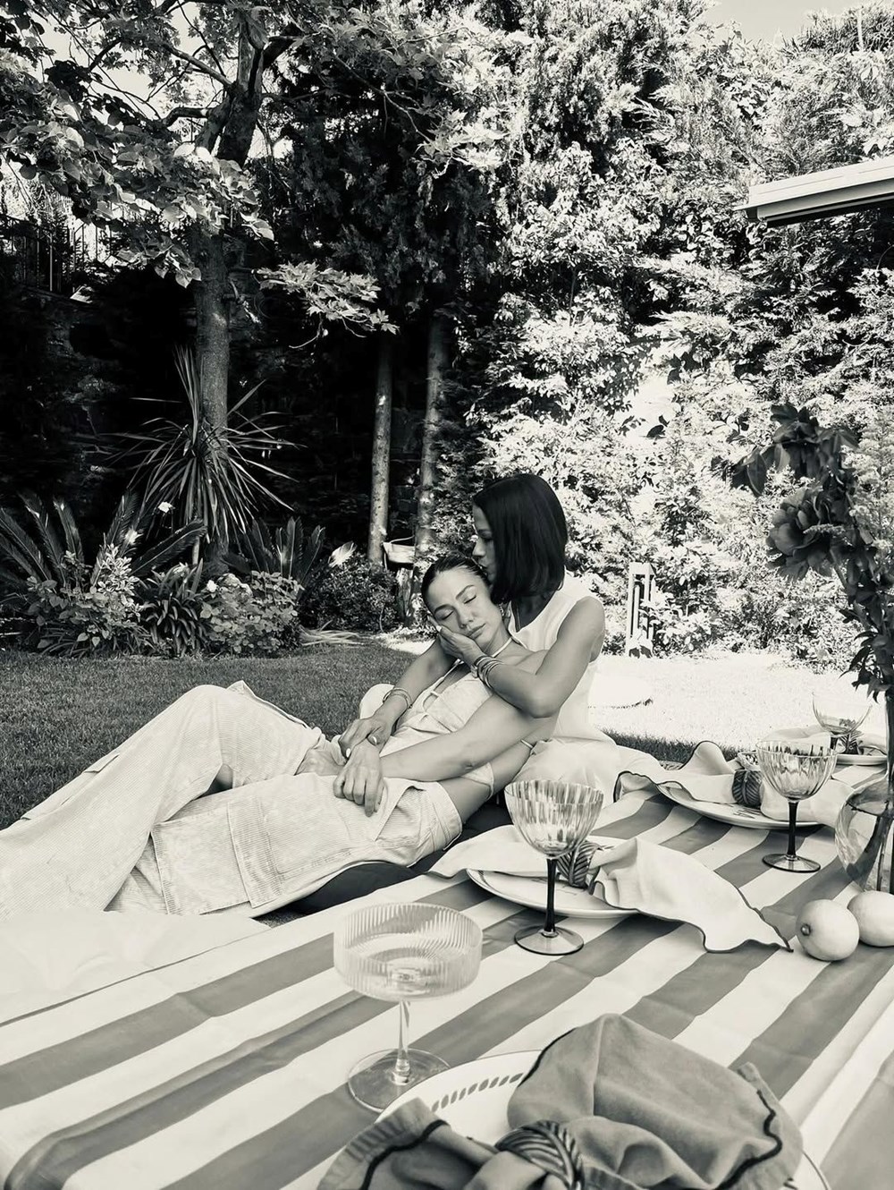 Demet Özdemir ile ablası Derya Özdemir'den yeni pozlar: Sen hep ilk sıradasın - 5