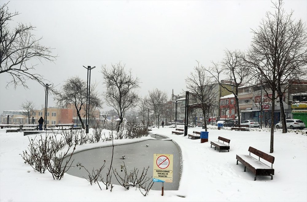 İstanbul'da kar yağışı devam ediyor - 3