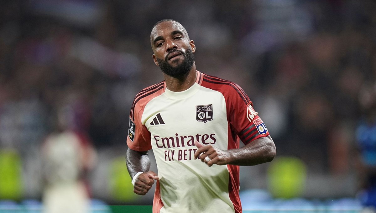 Fenerbahçe'den Lacazette atağı Fenerbahçe'den Lacazette atağı