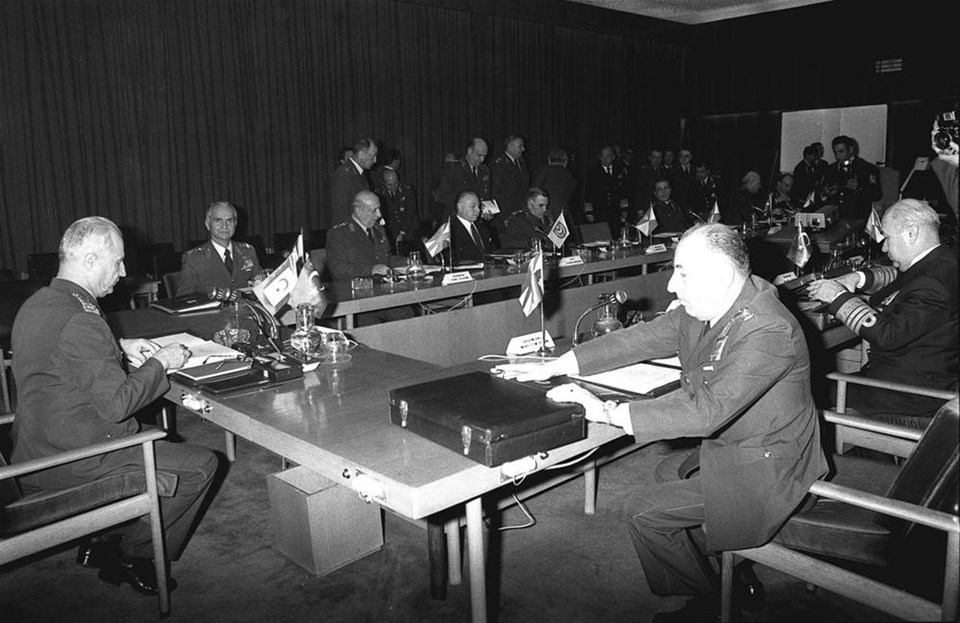 12 eylül askeri darbesi, darbe, kenan evren, erdal eren