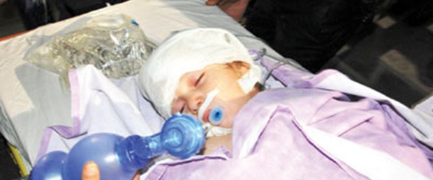 2 yaşındaki Elif'in başına gaz bombası