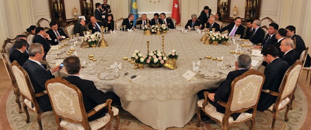 3 lider Köşk'te buluştu