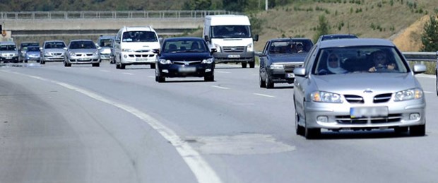 5 bin araca emniyet şeridi cezası