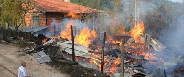 5 yaşındaki çocuk yanarak öldü