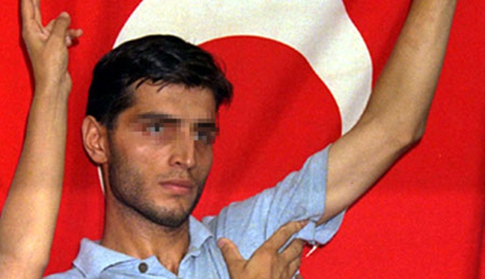 1997'de Harbiye Orduevi saldırısına katılan Ecevit Şanlı, bir süre cezaevinde yattıktan sonra sağlık gerekçesiyle tahliye edilmişti.