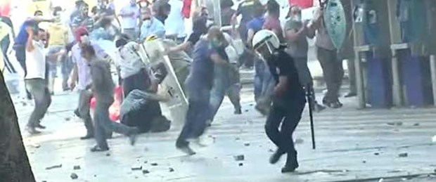 'Adamsın, ellerinden öpüyorum'a soruşturma