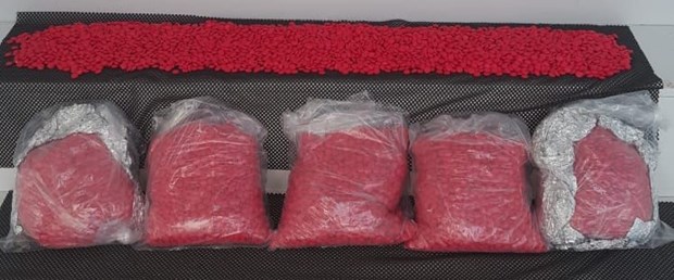adanada-40-bin-uyusturucu-hap-ele-gecirildi.jpg