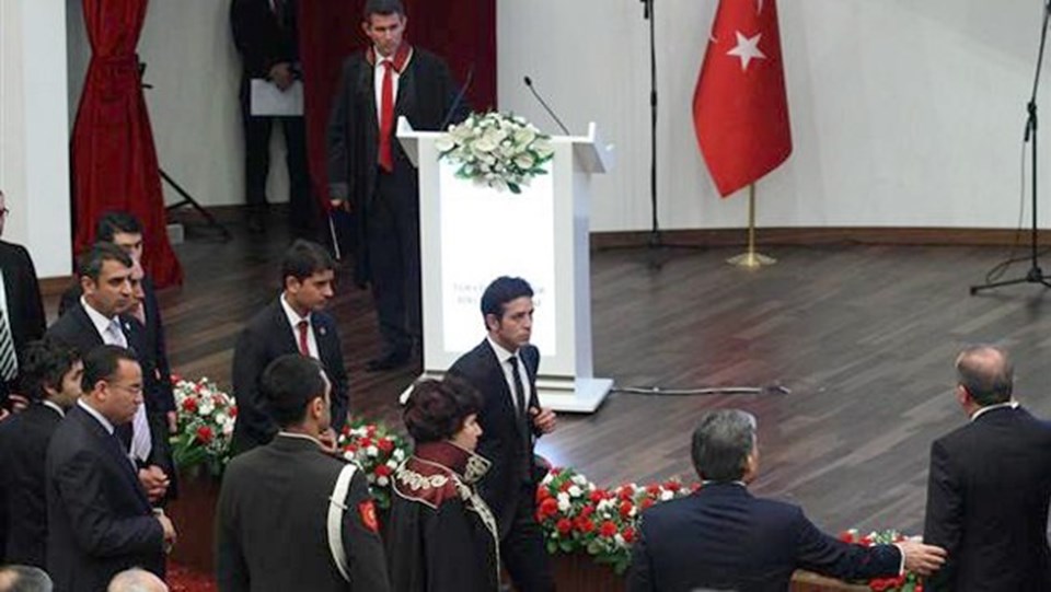 İki yıl önceki Danıştay töreninde Metin Feyzioğlu'nun konuşmasına tepki gösteren Erdoğan, salonu terk etmişti.