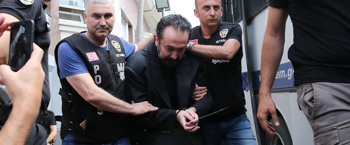 adnan oktar.jpg