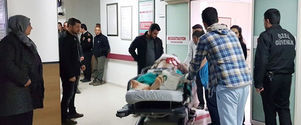 ağabeyini bıçakladı.jpg