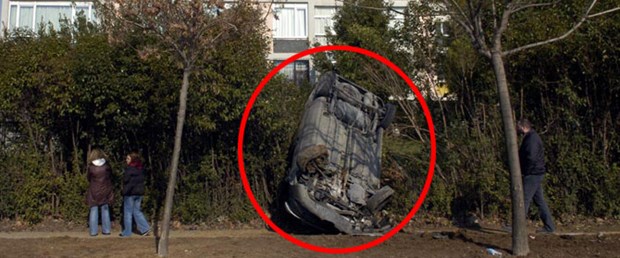 Ağaçlara uçtu, otomobilden sağ çıktı