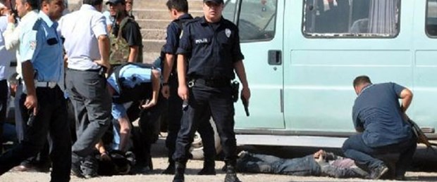 Ağrı'da 3 terörist yakalandı