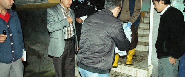 Ahırda çıkan yangın can aldı