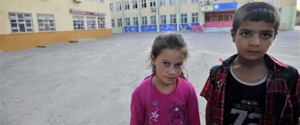 Akçakale'de okullar bugün de kapalı