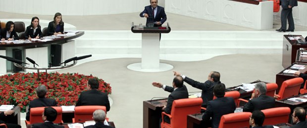 'Anadilde savunma' Meclis'ten geçti