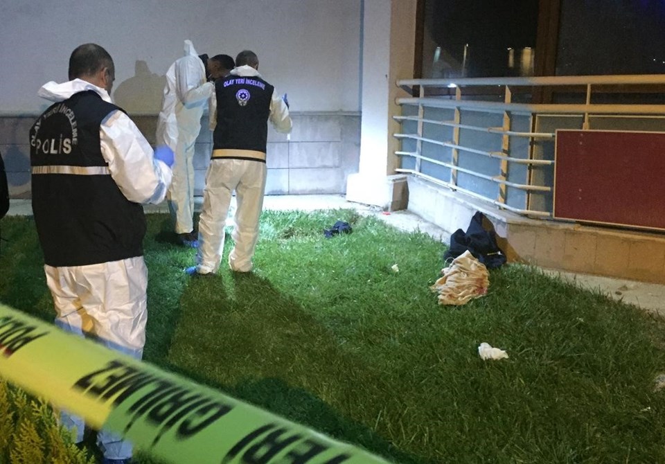 Ankara polisi olayın intihar mı, kaza mı olduğunu araştırıyor...