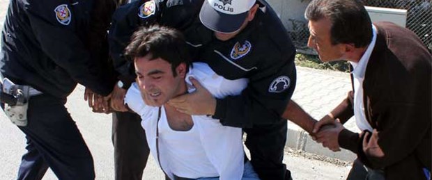 Annesi kaza yaptı biber gazıyla 'sakinleştirildi'