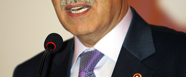 Arınç: Kimsenin emir eri değilim