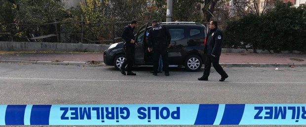 park halindeki araçta ceset.jpg