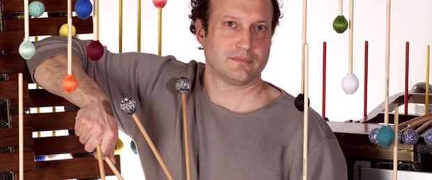Arthur Lipner geliyor
