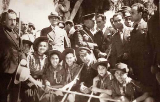 Ataturk'un çocuk sevgisi