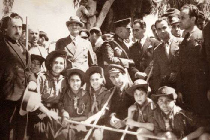 Ataturk'un çocuk sevgisi