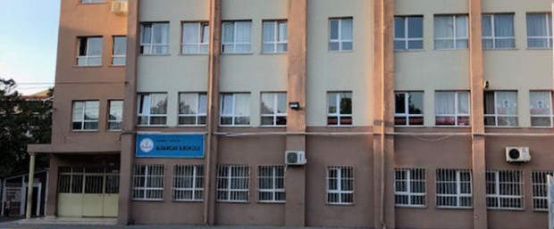avcilarda-binalari-riskli-bulunan-2-okul-yarin-tatil-_7530_dhaphoto2.jpg