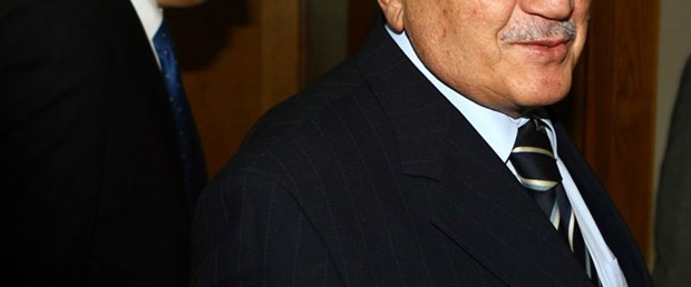 Bakan Gönül 'sivil darbe'ye güldü