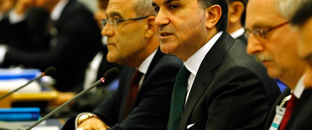 Bakan'a 'tiyatroda Gezi kesintisi' sorusu