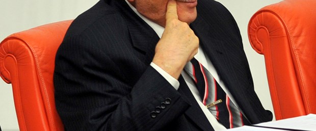 Bakan'dan Sakık'a: Terörün arkasında mısınız?