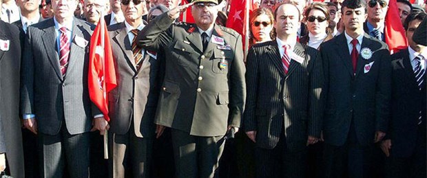 Balyoz'da fotoğraflı savunma