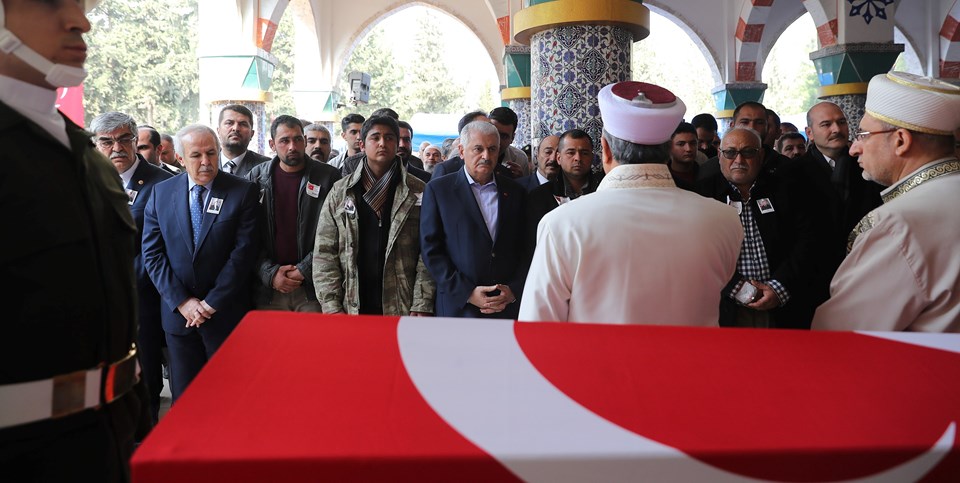 Başbakan Binali Yıldırım Hatay'da şehit uzman çavuş Ahmet Bayram'ın cenazesine katıldı.