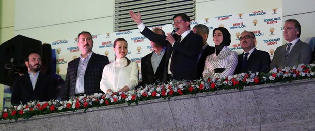 davutoglu-7-6-2015.jpg