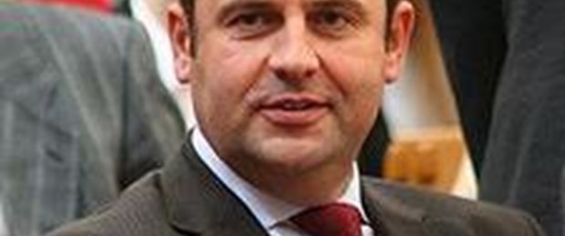 Başbakan Yardımcısı’nın oğlu Türkiye’de işçi