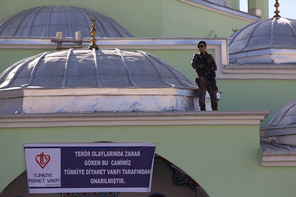 Binali Yıldırım'ın katıldığı cami açılışında geniş güvenlik önlemleri alındı.