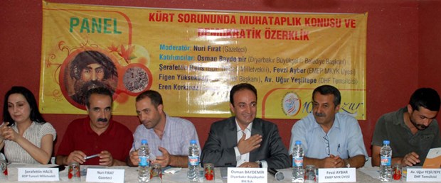 Baydemir: Ay yıldızlı bayrağımızın yanında...