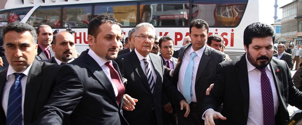 Baykal’a saldırı görevinden etti