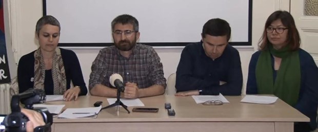 bildiriye-imza-atan-akademisyenlerden-aciklama_5771_dhaphoto3.jpg