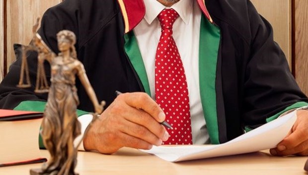 mahkeme-hakim-istock.jpg